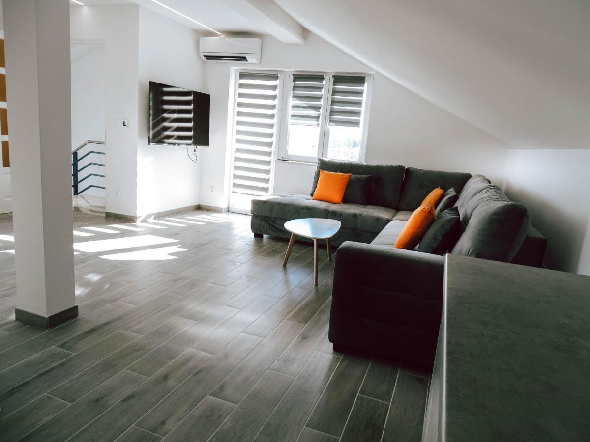 Apartment Drazena Trogir Exterior photo