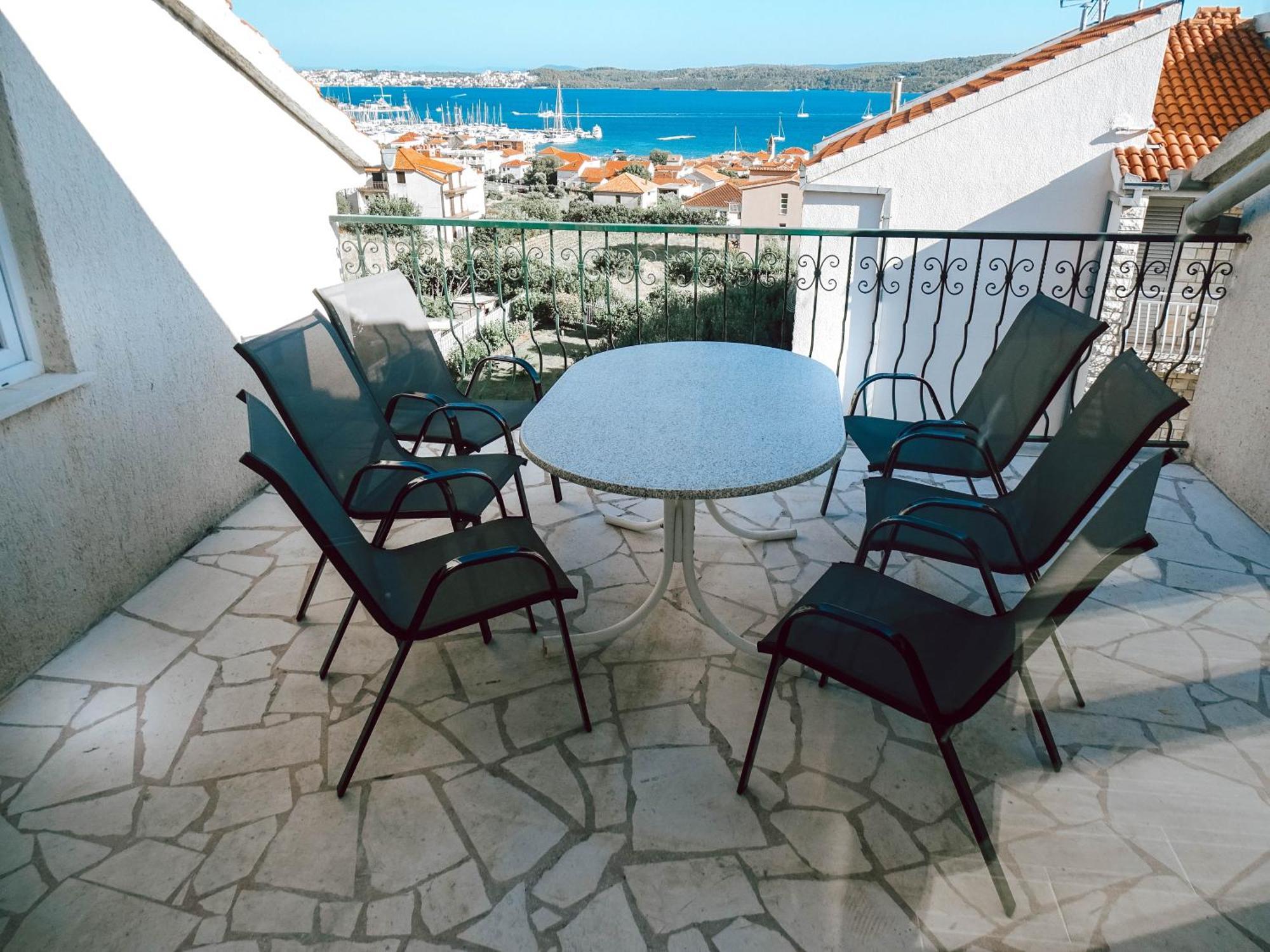 Apartment Drazena Trogir Exterior photo