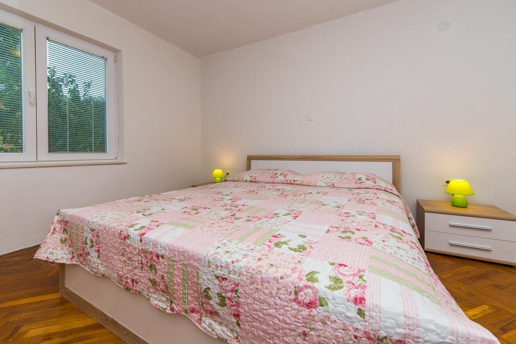 Apartment Drazena Trogir Exterior photo