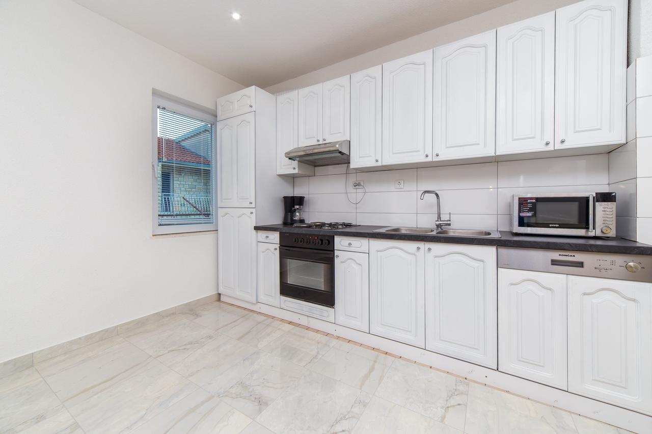 Apartment Drazena Trogir Exterior photo