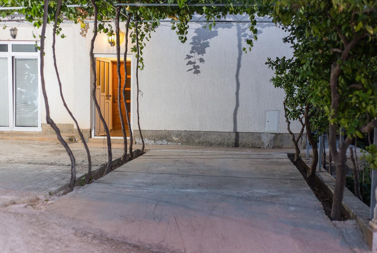 Apartment Drazena Trogir Exterior photo