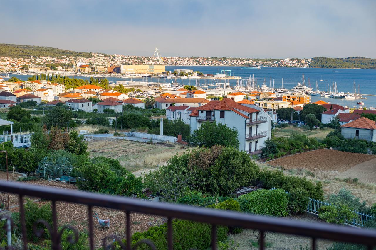 Apartment Drazena Trogir Exterior photo